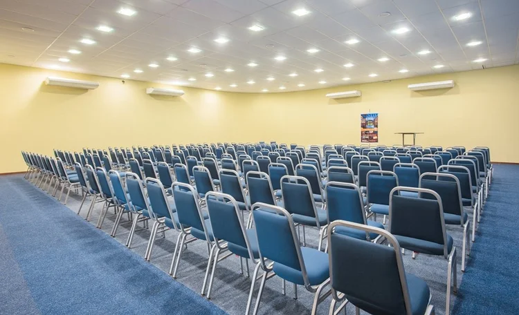 sala+de+eventos+01.jpg_format=750w Negócios e Eventos